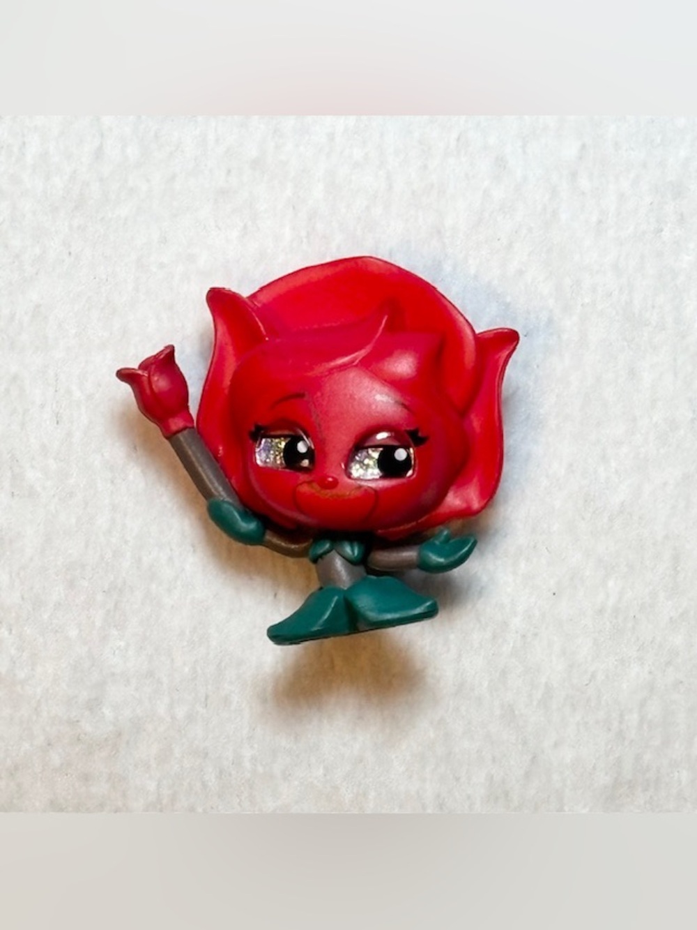 Disney Doorables Series 12 Rose (ULTRA RARE)